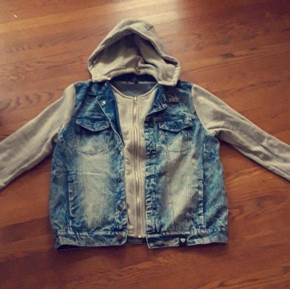 Shoes, Jean's, Jean jacket - Picture 4 of 5